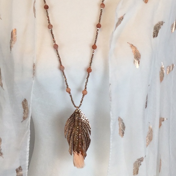 New Rose Gold Feather Vest with Necklace/Earrings - Picture 3 of 3